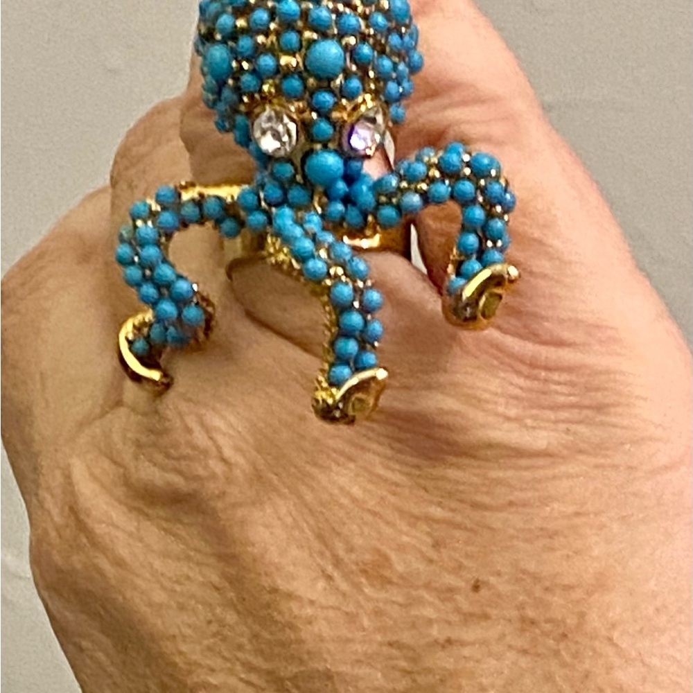Conversation starter ring! - Picture 5 of 7